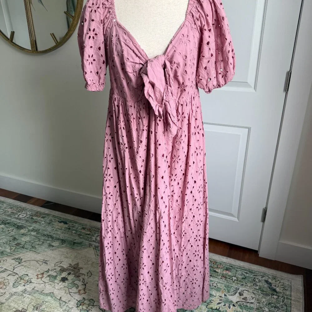 Eloquii Eyelet Detail Tie Front Puff Sleeve Maxi Dress Pink Mauve Size 18 - Picture 3 of 11
